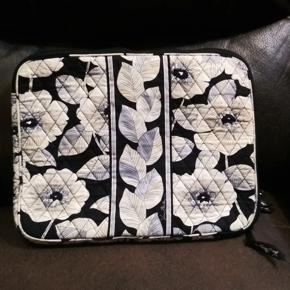 Vera Bradley Tablet Sleeve Zip Canterbury Cobalt 14